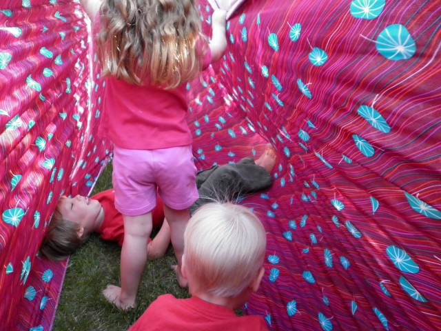 stretchy-fabric-kids