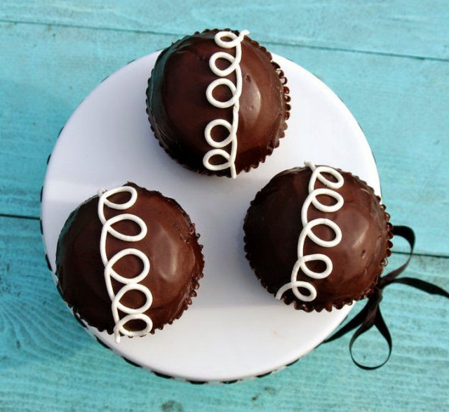 Hostess cupcakes
