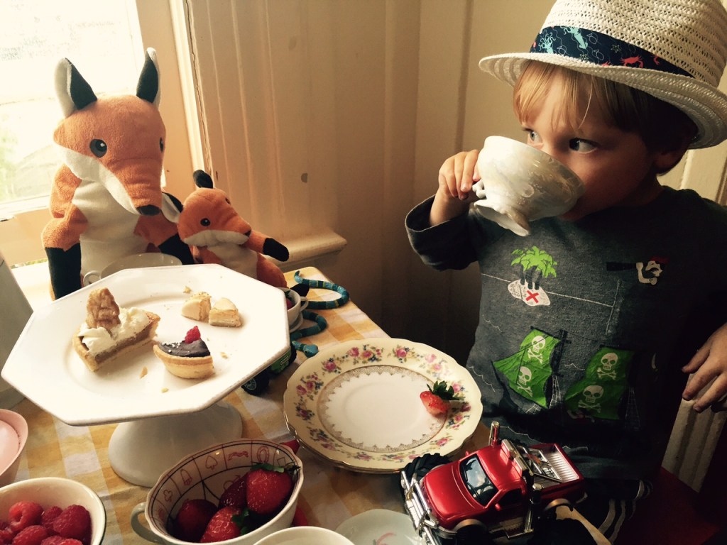 tea party Henrik