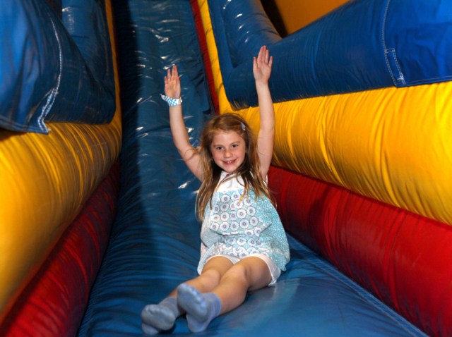 trampoline park, indoor playground