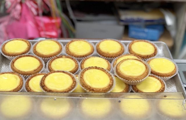 Egg Custard Tarts by Ann S