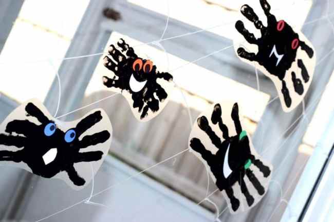 these spiders are one of our favorite fall crafts for infants