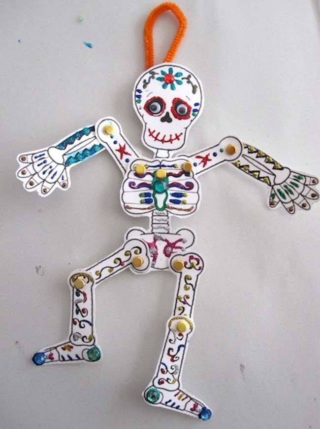 Skeleton craft for Halloween
