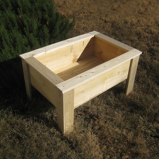 DIY woodworking kids raised garden bed