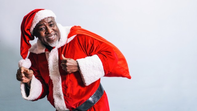black santa in seattle meets kids at the Northwest African American Museum