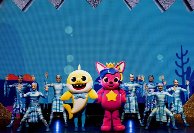 Baby shark live seattle kids shows