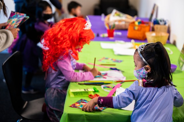 mommy and me classes seattle, parent and child classes