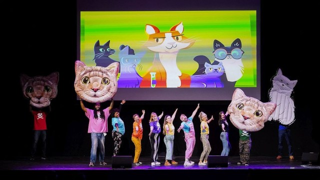 Story Pirates performing a show