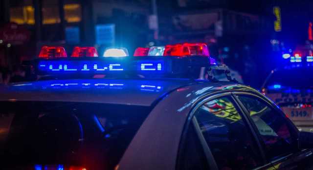 drunk driving law, police car with flashing lights