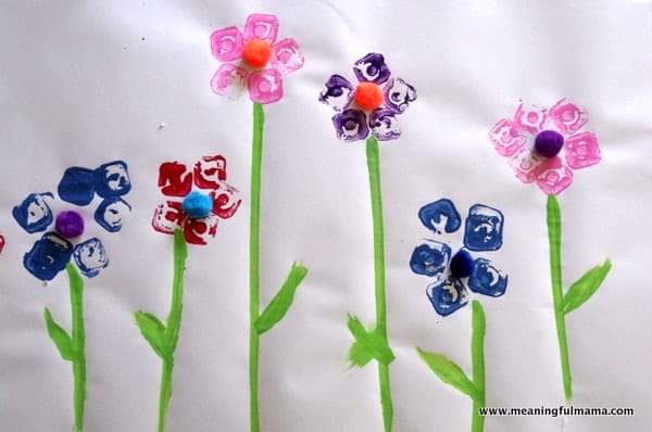 flower prints are a fun egg carton craft