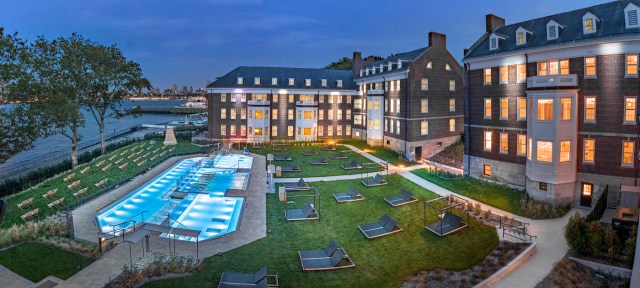 spa on governors island