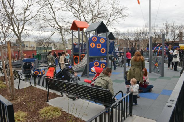 playground in sunnyside queens 