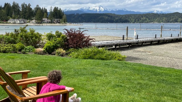 A child enjoys the views of Hood Canal on a Memorial Day road trips