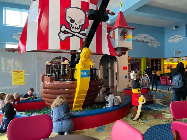 kids playing at legoland hotel goshen 