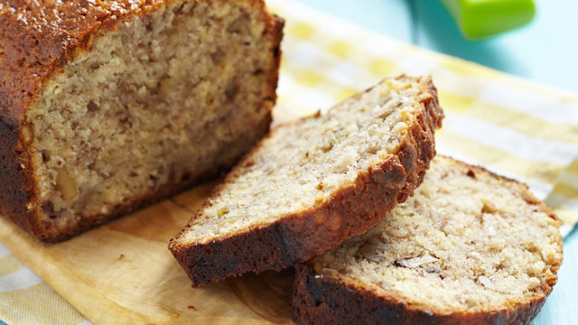 a picture of banana bread