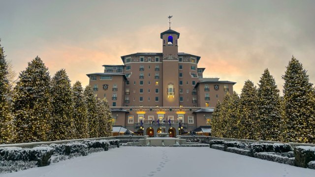Broadmoor Resort Colorado Springs with kids