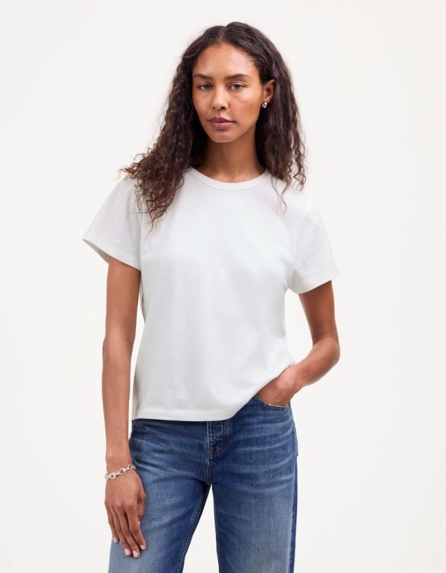 woman wearing classic white t-shirt and jeans