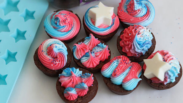 picture of red, white, and blue brownies from Sugarbowl Bakery