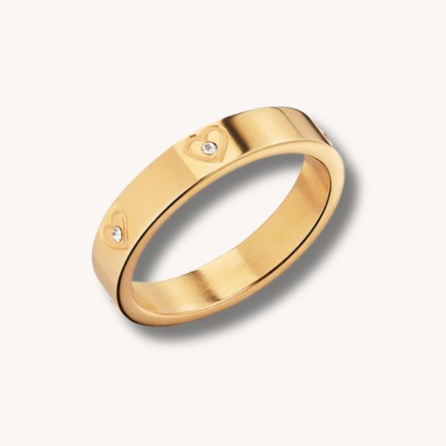 gold heart-stamped women's ring
