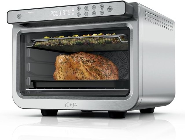 the air fryer and toaster oven combo