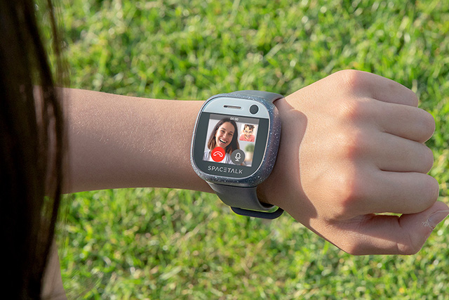 Spacetalk Adventurer watch showing a video chat