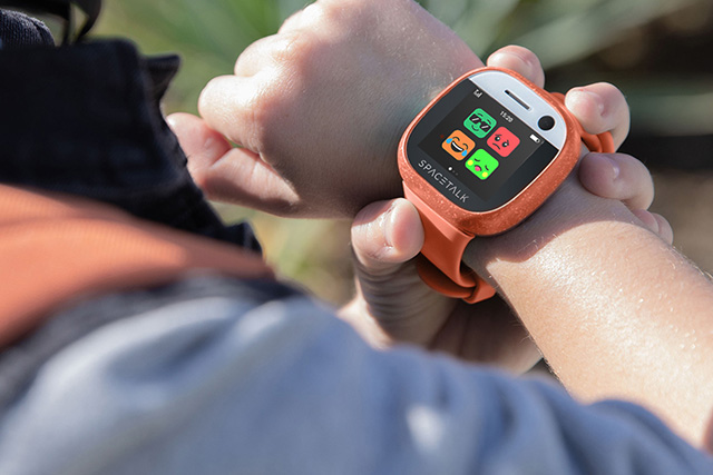 Spacetalk Adventurer watch showing a wellness and feelings check