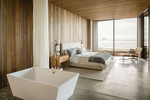 Romantic Airbnbs Shelter House Oregon