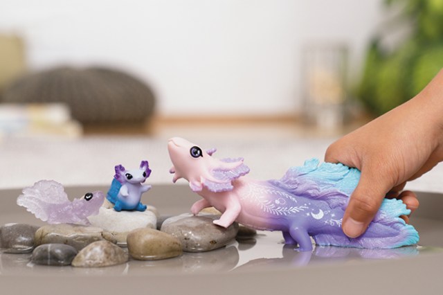 The Axolotl discovery set is one of our favorite SCHLEICH Easter gifts