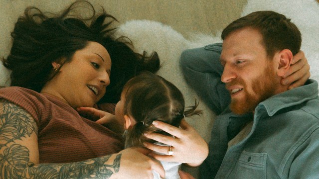 A family cuddle session makes for some adorable photos and is one of our favorite faceless photo ideas